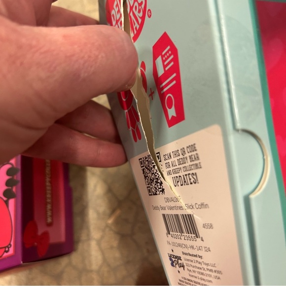 NEW SEALED SET 6 DEDDY BEARS 5" Coffin Plush Target Exclusive& Valentine Edition - Picture 14 of 14